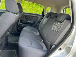 KIA MOTORS - SOUL - 2010/2010 - Prata - R$ 45.000,00