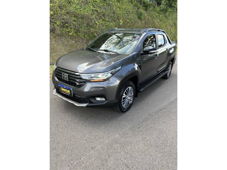 FIAT - STRADA - 2023/2023 - Prata - R$ 122.000,00