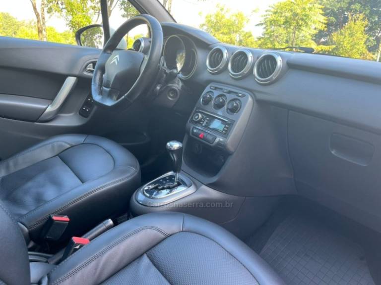 CITROËN - C3 - 2015/2015 - Branca - R$ 46.000,00