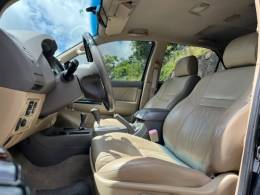 TOYOTA - HILUX SW4 - 2013/2013 - Preta - R$ 139.000,00