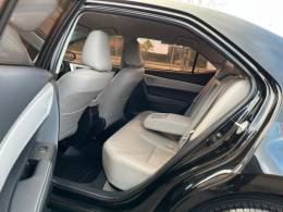 TOYOTA - COROLLA - 2018/2018 - Preta - R$ 93.000,00
