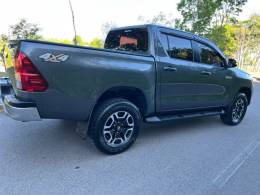 TOYOTA - HILUX - 2018/2018 - Cinza - R$ 188.000,00
