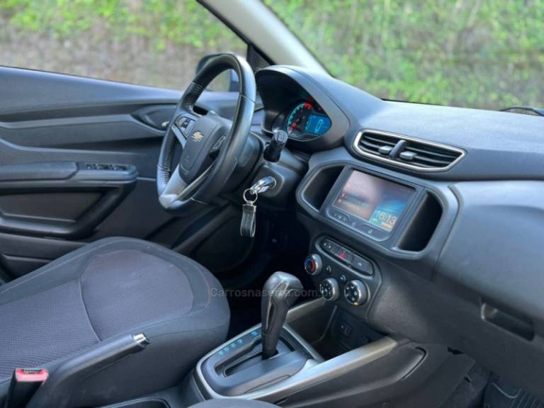 CHEVROLET - ONIX - 2016/2016 - Prata - R$ 59.000,00