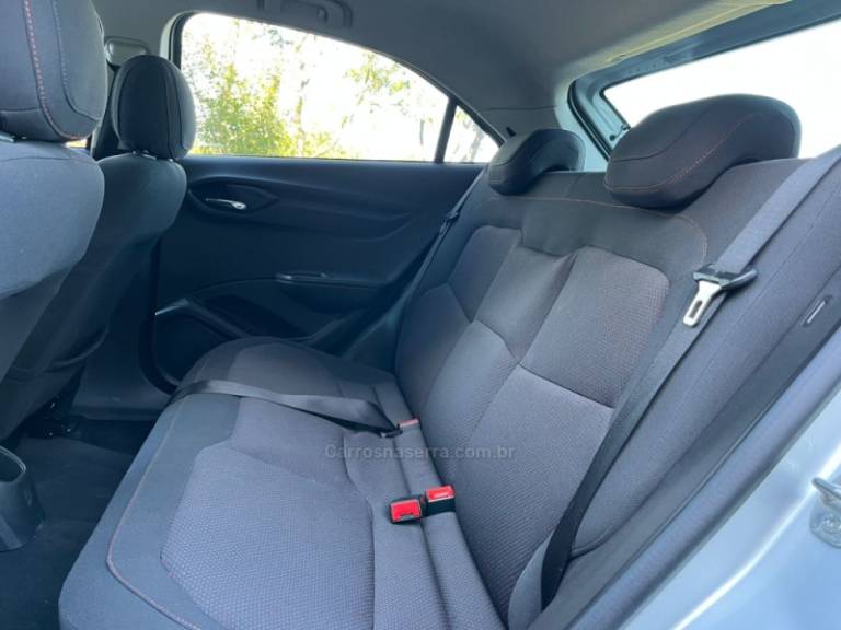 CHEVROLET - ONIX - 2016/2016 - Prata - R$ 59.000,00