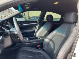 HONDA - CIVIC - 2020/2020 - Branca - R$ 120.000,00