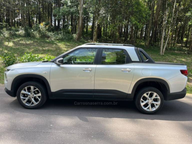 CHEVROLET - MONTANA - 2023/2023 - Prata - R$ 115.000,00