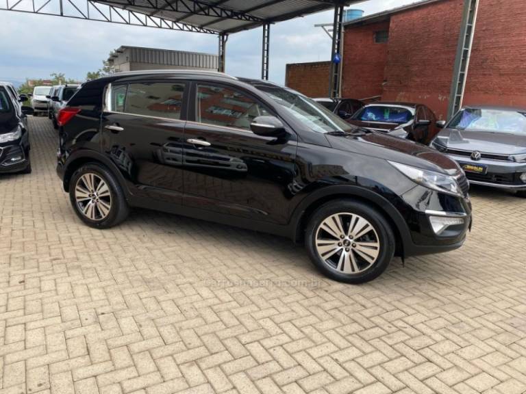 KIA MOTORS - SPORTAGE - 2016/2016 - Preta - R$ 91.000,00