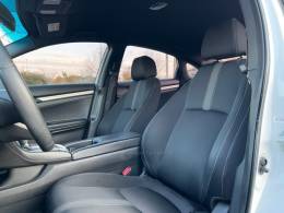 HONDA - CIVIC - 2021/2021 - Branca - R$ 124.000,00