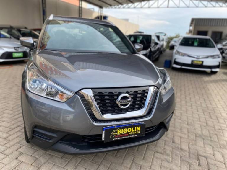 NISSAN - KICKS - 2019/2019 - Cinza - R$ 85.000,00