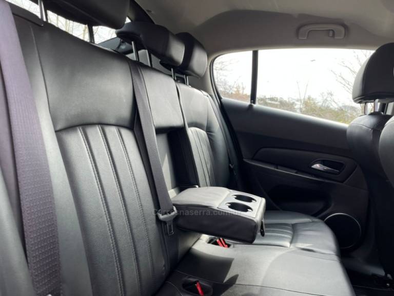 CHEVROLET - CRUZE - 2015/2015 - Vermelha - R$ 68.000,00