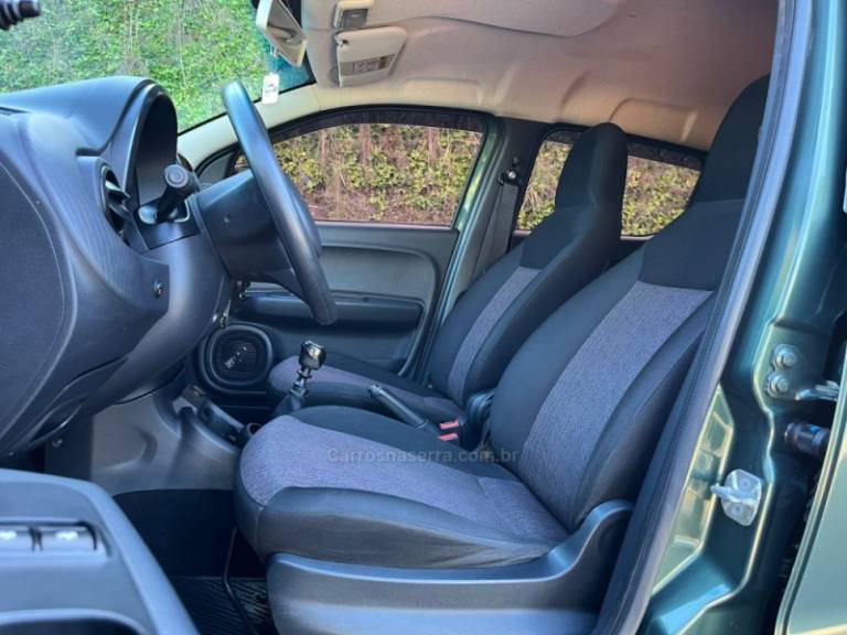 FIAT - MOBI - 2017/2017 - Verde - R$ 48.000,00