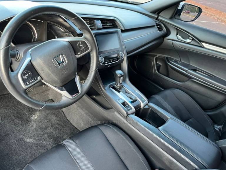 HONDA - CIVIC - 2021/2021 - Branca - R$ 124.000,00