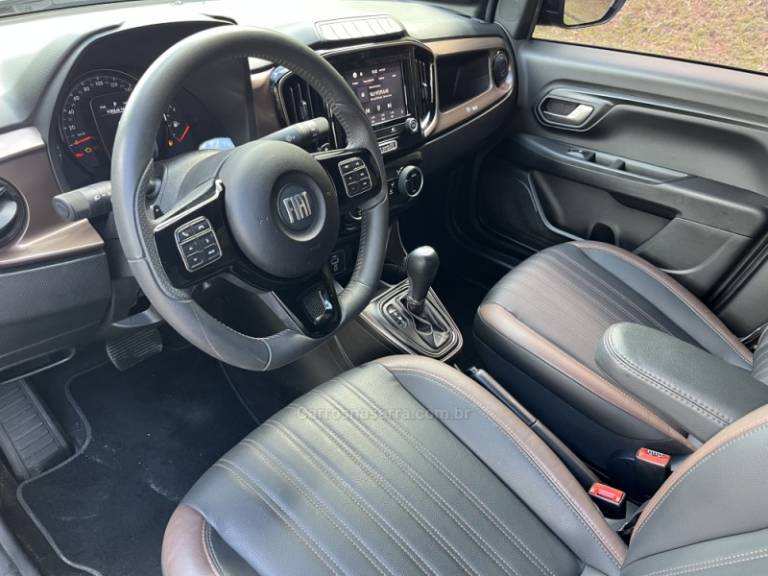 FIAT - STRADA - 2023/2023 - Prata - R$ 122.000,00