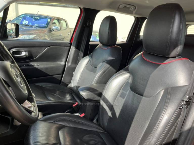 JEEP - RENEGADE - 2016/2016 - Vermelha - R$ 65.000,00
