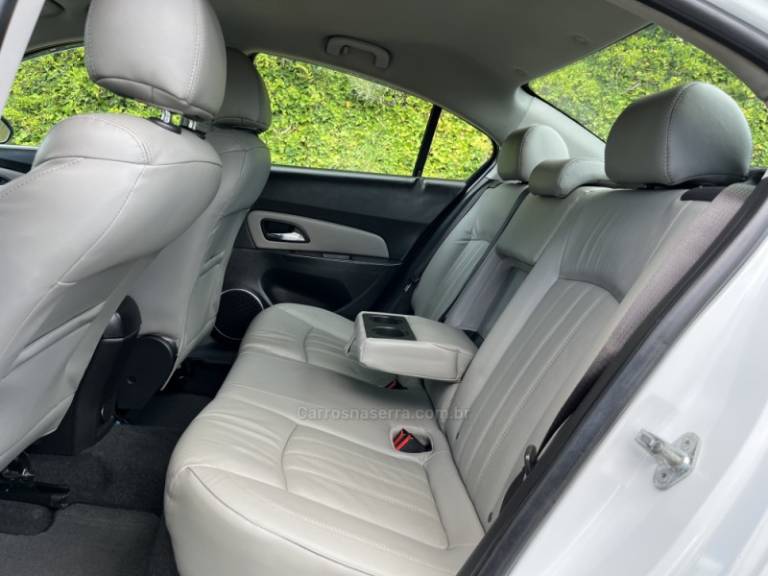CHEVROLET - CRUZE - 2013/2013 - Branca - R$ 62.000,00