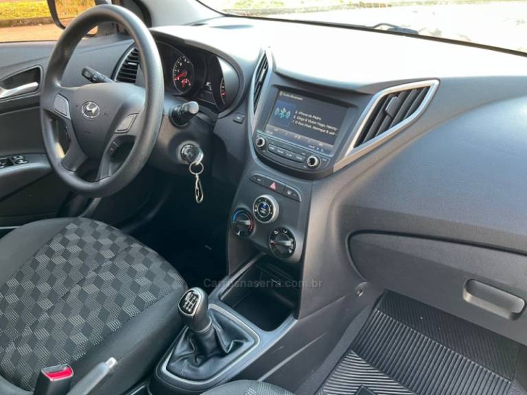 HYUNDAI - HB20 - 2019/2019 - Branca - R$ 66.000,00